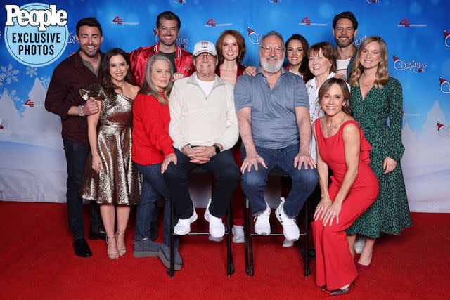 Christmas Vacation cast with Jonathan Bennett, Lacey Chabert, Wes Brown, Alicia Witt, Erin Cahill, Steve Lund, Cindy Busby and Nikki DeLoach