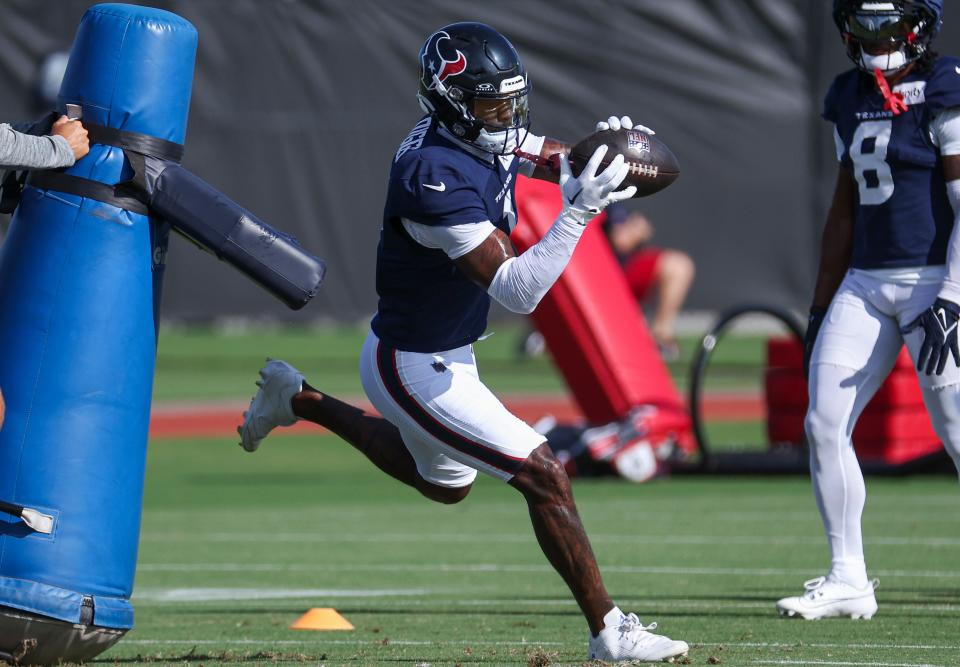 Jul 29, 2024; Houston, TX, USA; Houston Texans wide receiver Stefon Diggs (1) during training camp at Houston Methodist Training Center. Mandatory Credit: Troy Taormina-USA TODAY Sports ORG XMIT: IMAGN-891415 ORIG FILE ID: 20240729_tjt_at5_052.JPG