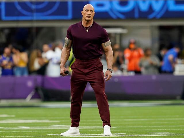 Super Bowl 2022: Watch Dwayne 'The Rock' Johnson hype up crowd, introduce  Bengals and Rams in Los Angeles 