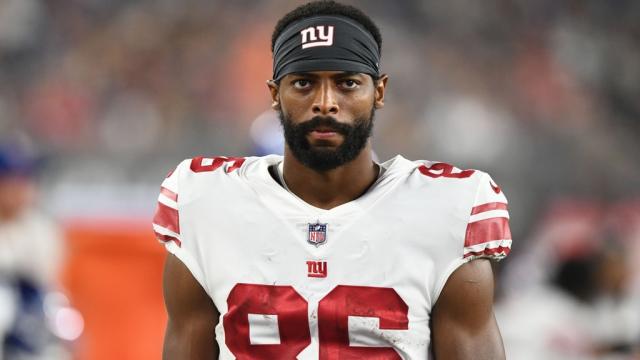 Giants re-sign WR Darius Slayton to 2-year deal