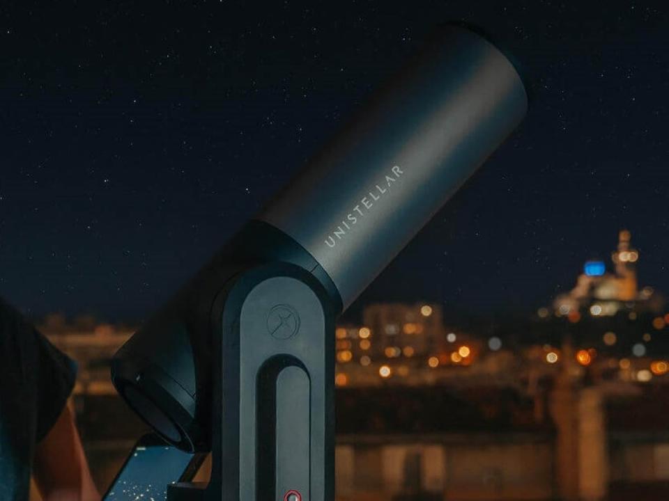 The Unistellar eQuinox 2 features software to eliminate light pollution, allowing people in towns and cities to view galaxies and planets  (Unistellar)