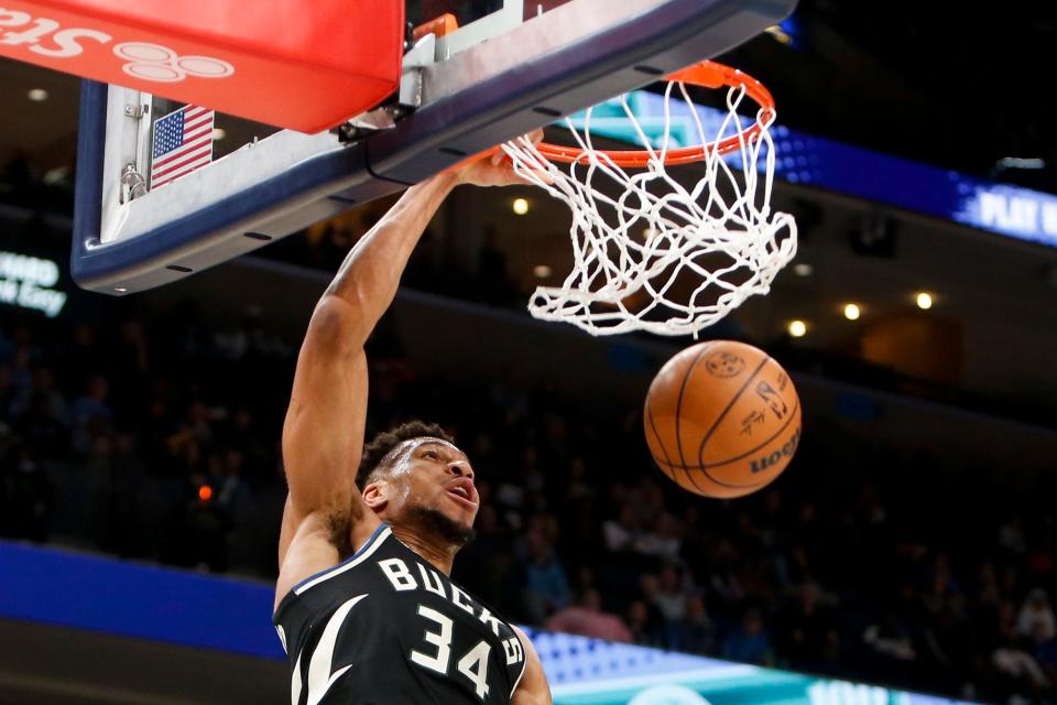 Bucks’ Giannis Antetokounmpo (34) dunks the ball during the game between the Memphis Grizzlies and Milwaukee Bucks at FedExForum in Memphis, Tenn., on Thursday, February 15, 2024.