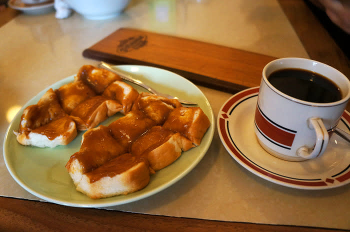 Bandung coffee tales: Warung Kopi Purnama