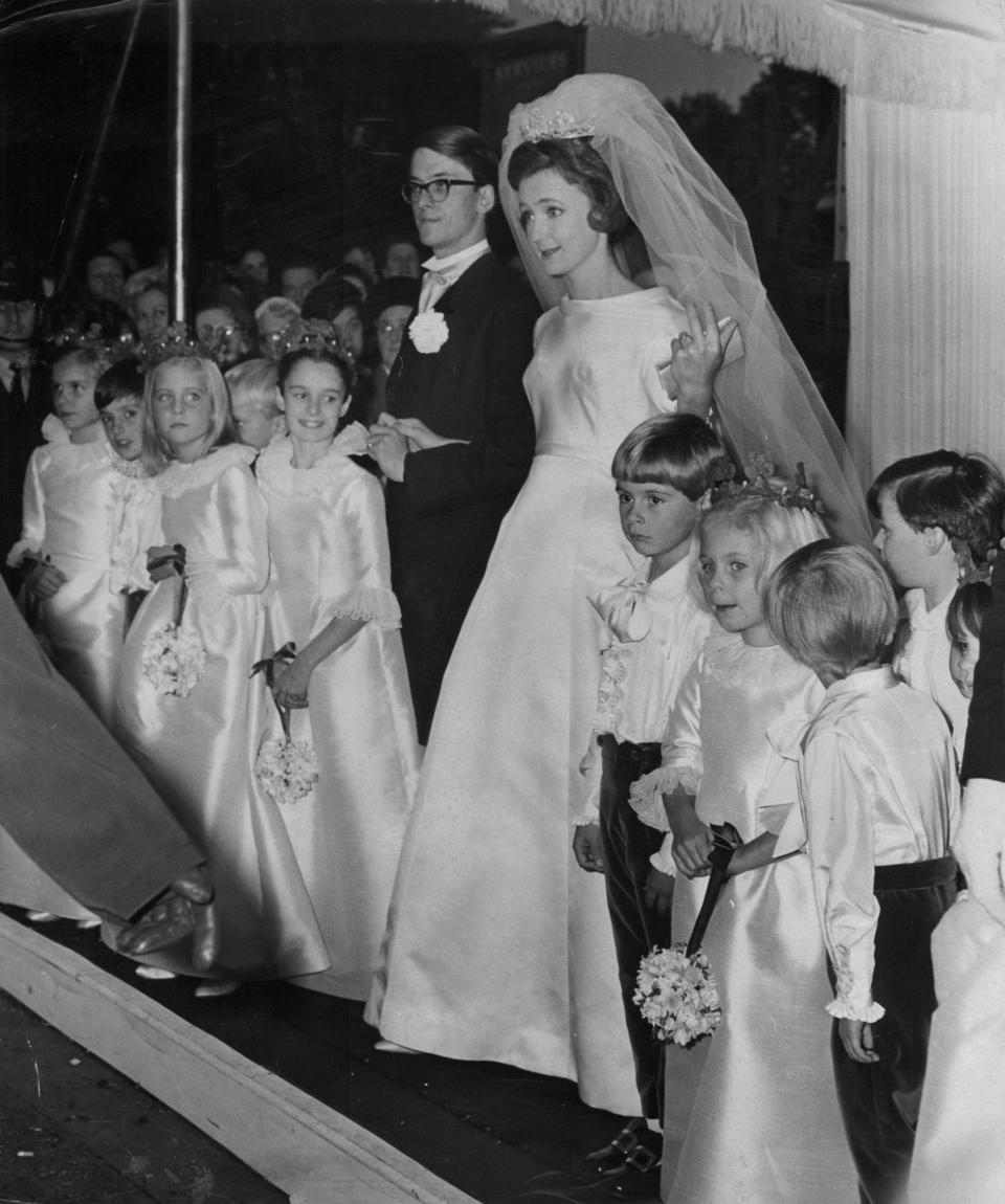 The marriage of Sheridan, 5th Marquess of Dufferin, and Lindy Guinness at St Margaret's, Westminster, in 1964 - John Twine/ANL/Shutterstock