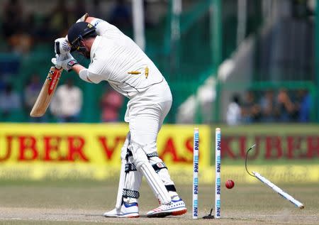 Cricket - India v New Zealand - First Test cricket match - Green Park Stadium, Kanpur, India - 26/09/2016. New Zealands's Mark Craig is bowled by India's Mohammed Shami. REUTERS/Danish Siddiqui