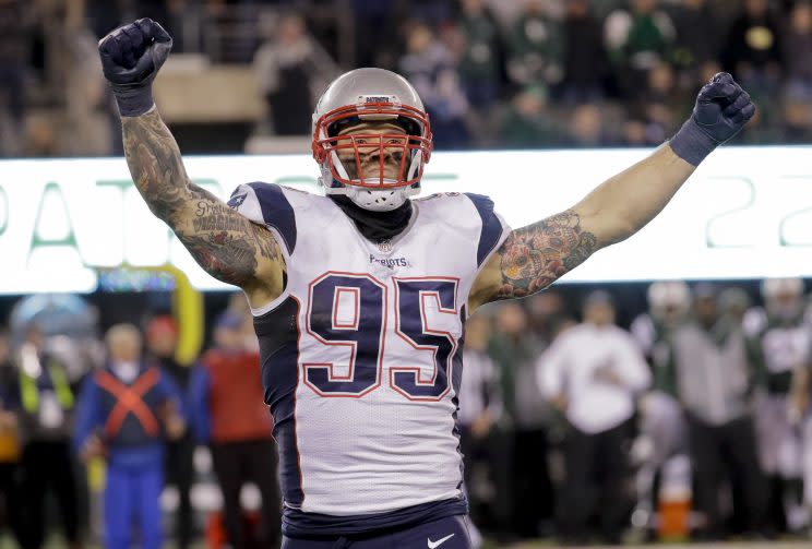 Chris Long, who never made the playoffs in eight Rams seasons, is in Super Bowl LI in his first year with New England. (AP)