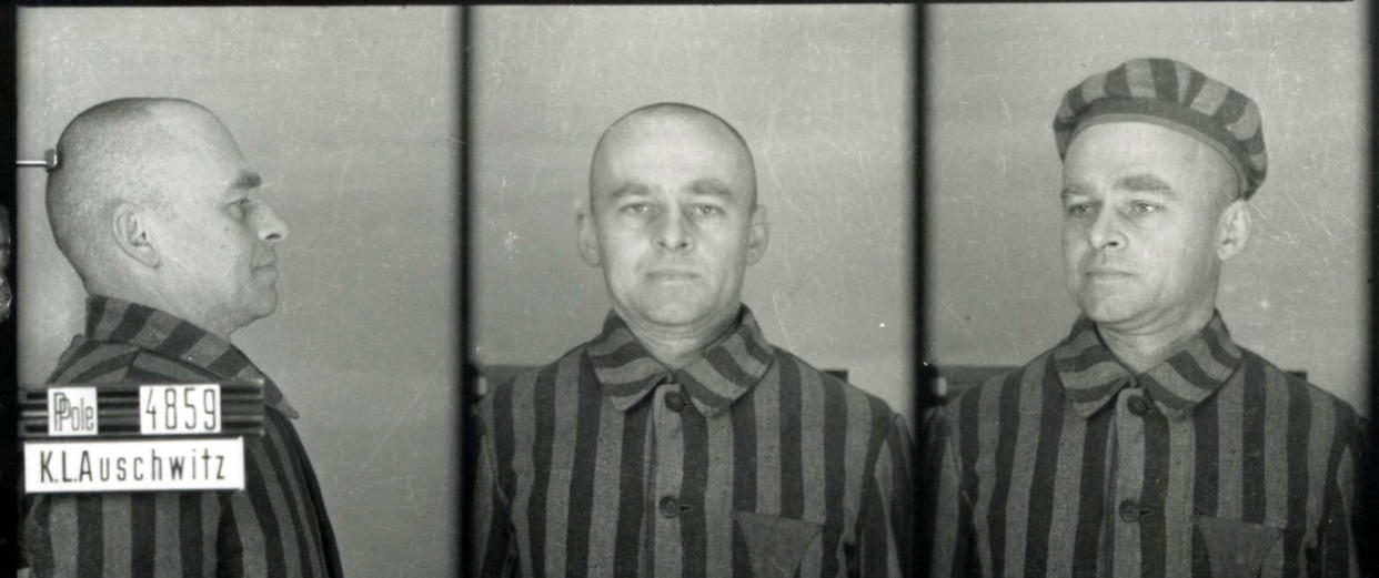 La foto muestra al agente de inteligencia y líder de la resistencia polaca Witold Pilecki cuando fue capturado como prisionero del campo de concentración Auschwitz, y registrado con número 4859, en 1940. (Imagen de Dominio Público)