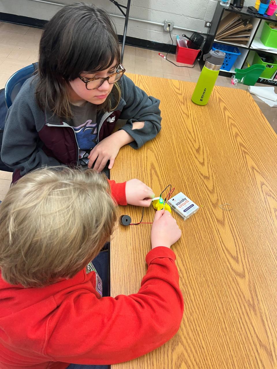 Big Ridge Elementary School students explore circuits as part of their “Engineering with Robots” project.