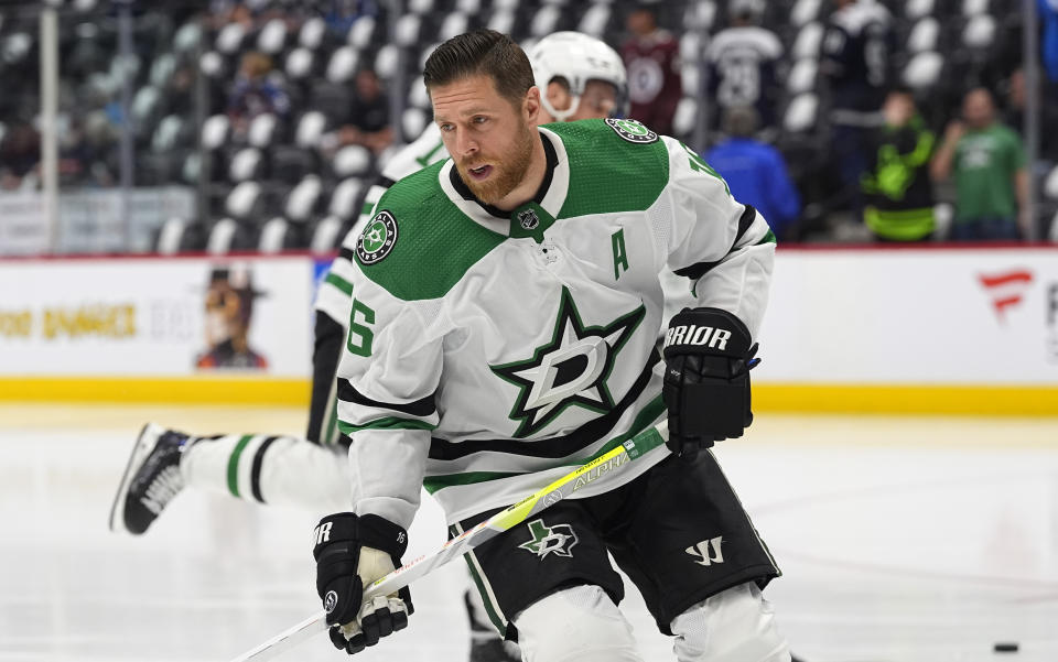 Dallas Stars center Joe Pavelski warms up for Game 6 of the team's NHL hockey playoff series against the Colorado Avalanche on Friday, May 17, 2024, in Denver. (AP Photo/David Zalubowski)