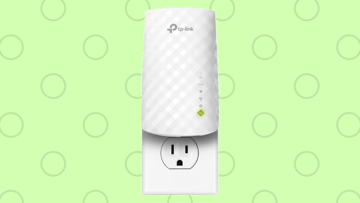 This Wi-Fi extender can take care of those pesky dead spots. (Photo: Amazon)