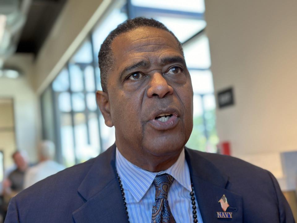 Stanley Campbell, Democratic candidate for U.S. Senate, speaks at a New Smyrna Beach restaurant on Wednesday, April 24, 2024. The South Florida native has had a wide-ranging career as a Navy pilot, entepreneur and patent holder whose work has been used in cybersecurity, healthcare and artificial intelligence.