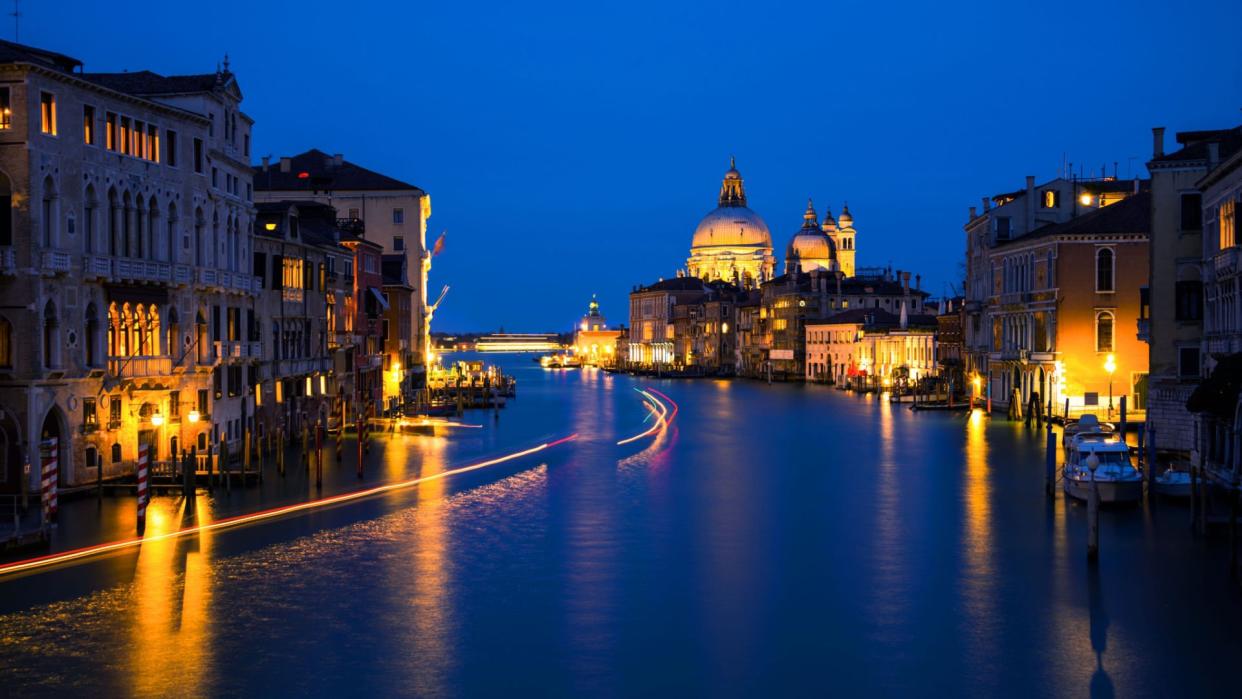 blue hour in Venice