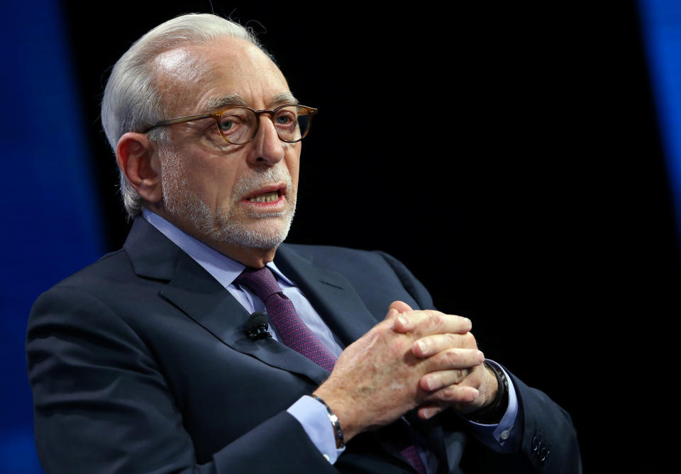 Nelson Peltz es socio fundador de Trian Fund Management LP.  Hablando en la conferencia WSJD Live en Laguna Beach, California, el 25 de octubre de 2016. Fotografía: Mike Blake/Reuters.