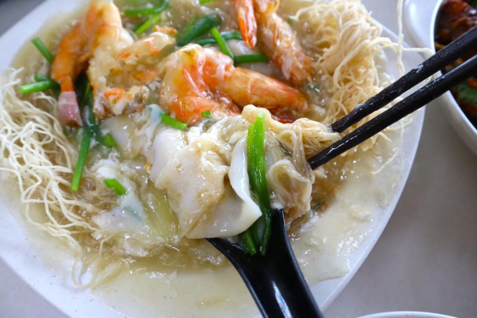 goodyear seafood village - big prawn yin yang noodle closeup