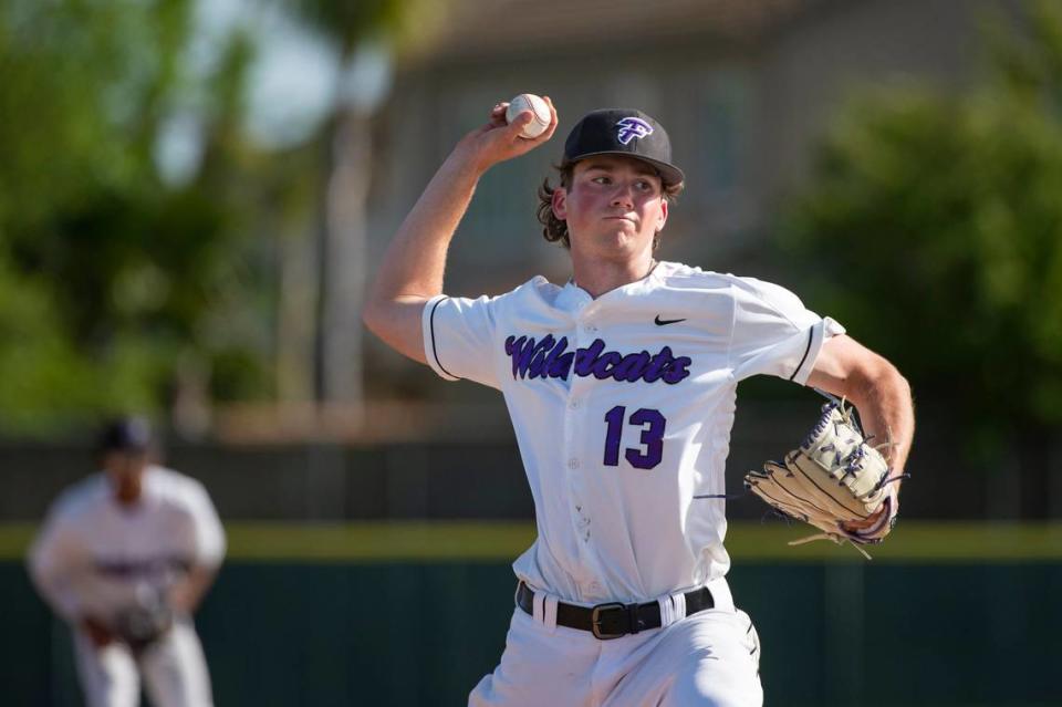 The Franklin Wildcats’ Nic Abraham (13) pitches in a home game against the Pleasant Grove Eagles on April 24, 2023.