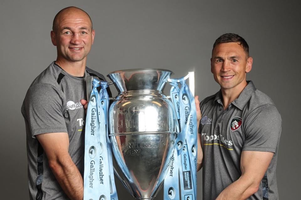 Kevin Sinfield and Steve Borthwick celebrating Leicester’s title win (Getty Images)