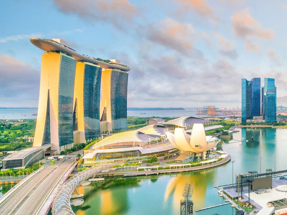 Singapore skyline Marina Bay Sands hotel singapore travel Shutterstock