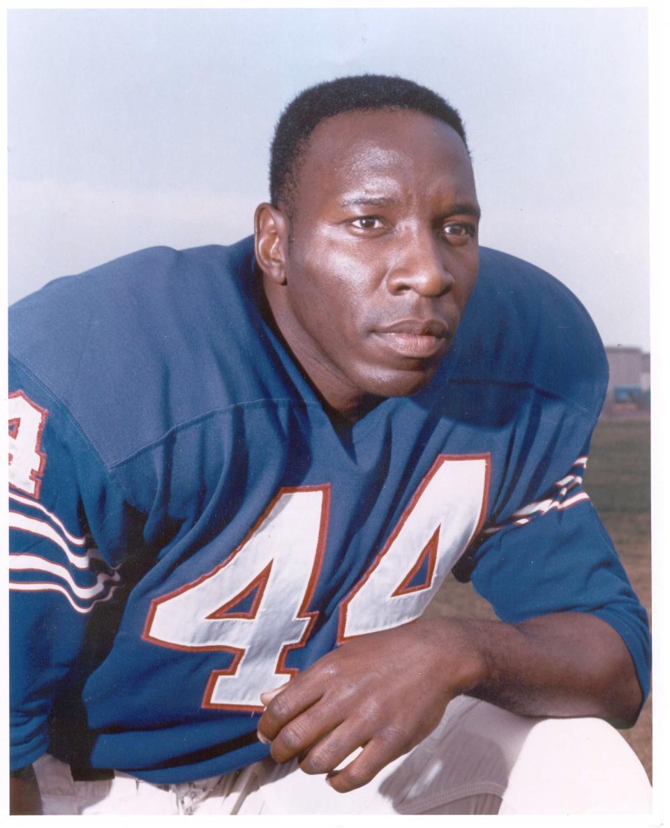 Elbert Dubenion was an original member of the 1960 Bills and one of their first star players.