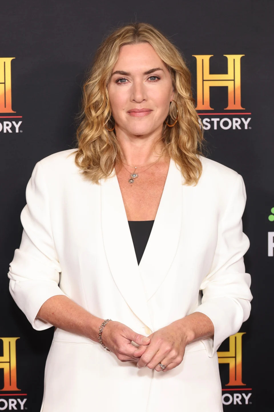 Kate Winslet, History Talks, red carpet, suit