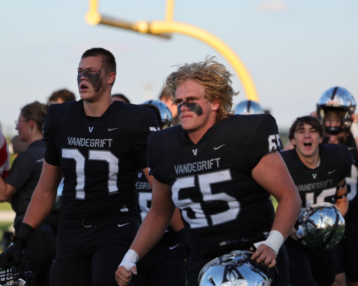 Vandegrift offensive linemen Blake Frazier (77).