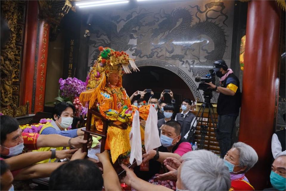 全台瘋媽祖！一張圖看懂「大甲媽繞境」、「白沙屯媽進香」差別