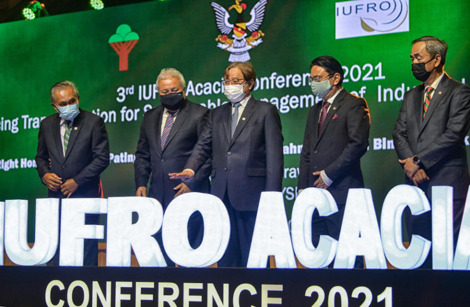 Sarawak Chief Minister Datuk Patinggi Abang Johari Openg launches the 3rd IUFRO Acacia Conference at the Sarawak State Legislative Assembly in Petra Jaya, October 26, 2021. — Bernama pic