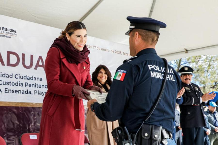 Marina del Pilar asiste a graduación de nuevos policías de Baja California 