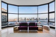 <p>Because each room has such massive windows, the view of the water and city is unbeatable.</p>