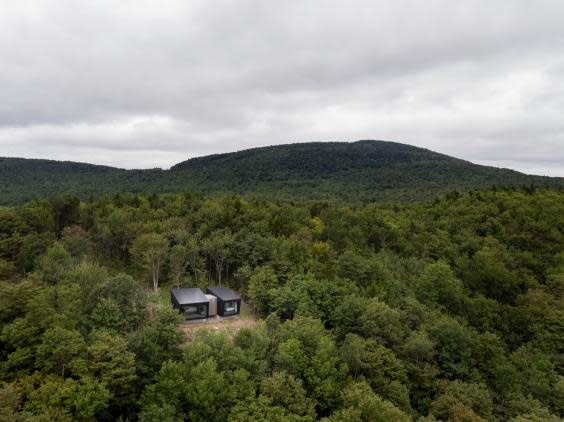 La Binocle, Eastern Townships Quebec, Canada (Adrien Williams)