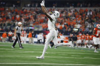 Baylor wide receiver Tyquan Thornton (9) celebrates scoring a touchdown against Oklahoma State in the first half of an NCAA college football game for the Big 12 Conference championship in Arlington, Texas, Saturday, Dec. 4, 2021. (AP Photo/Tim Heitman)