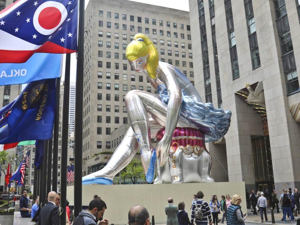 Jeff Koons: “Seated Ballerina”