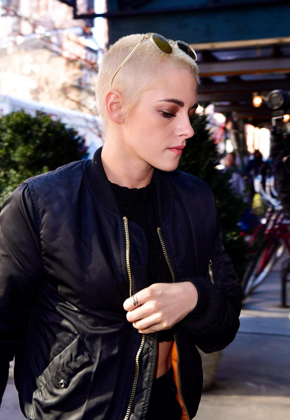 Kristen Stewart's Bleach-Blonde Buzzcut