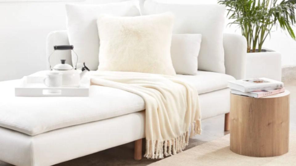 Best gifts for wives 2020: Nordstrom's Bliss Plush Throw.