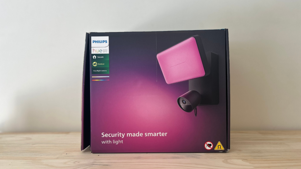 Philips Hue Secure Flood Light Camera