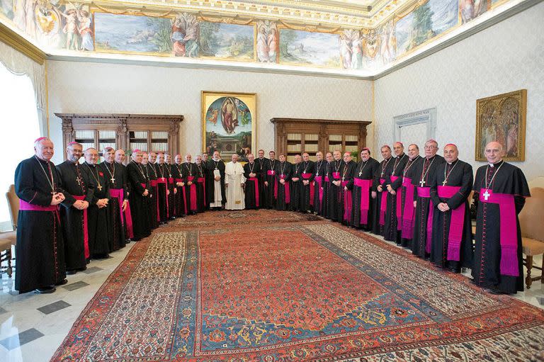 El Papa junto a los obispos argentino