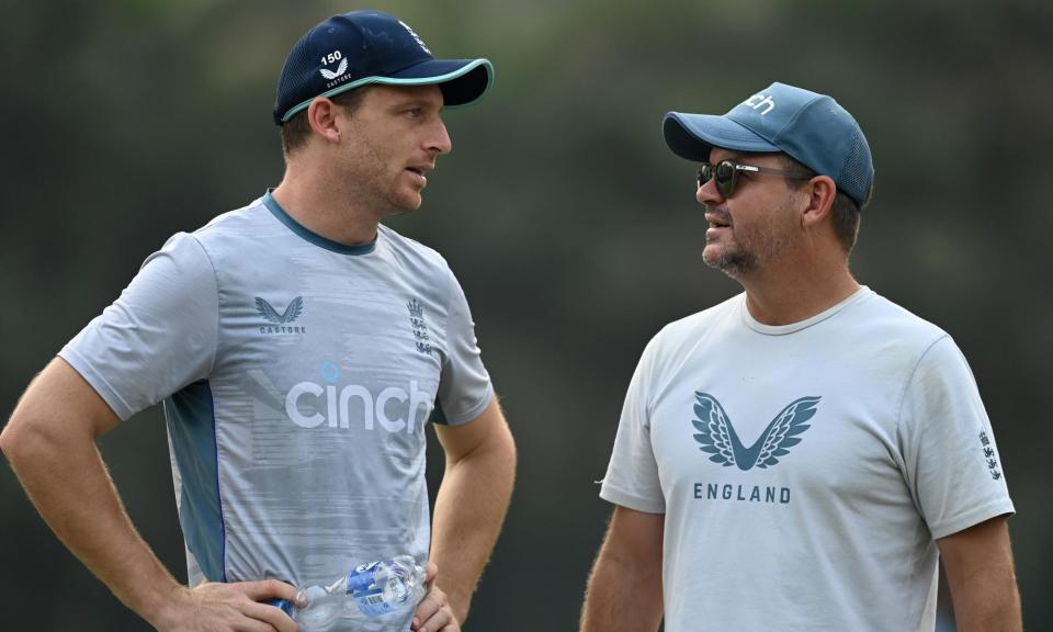<span>The England captain, Jos Buttler, speaks with the coach, Matthew Mott; they need a strong showing at the T20 World Cup in June.</span><span>Photograph: Gareth Copley/Getty Images</span>