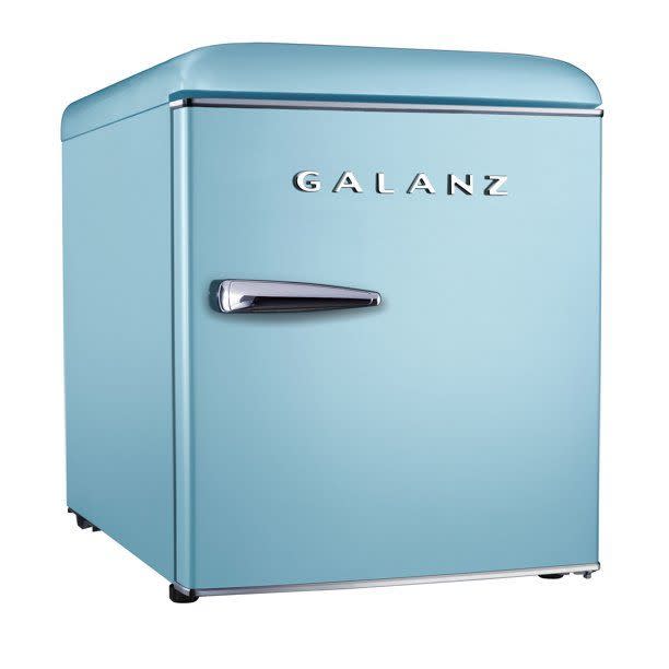 4) Galanz 1.7 Cu ft Retro Single Door Mini Fridge