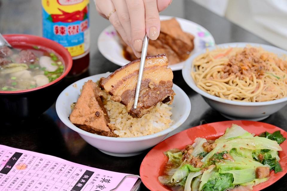 台中大甲｜莫家豬血湯