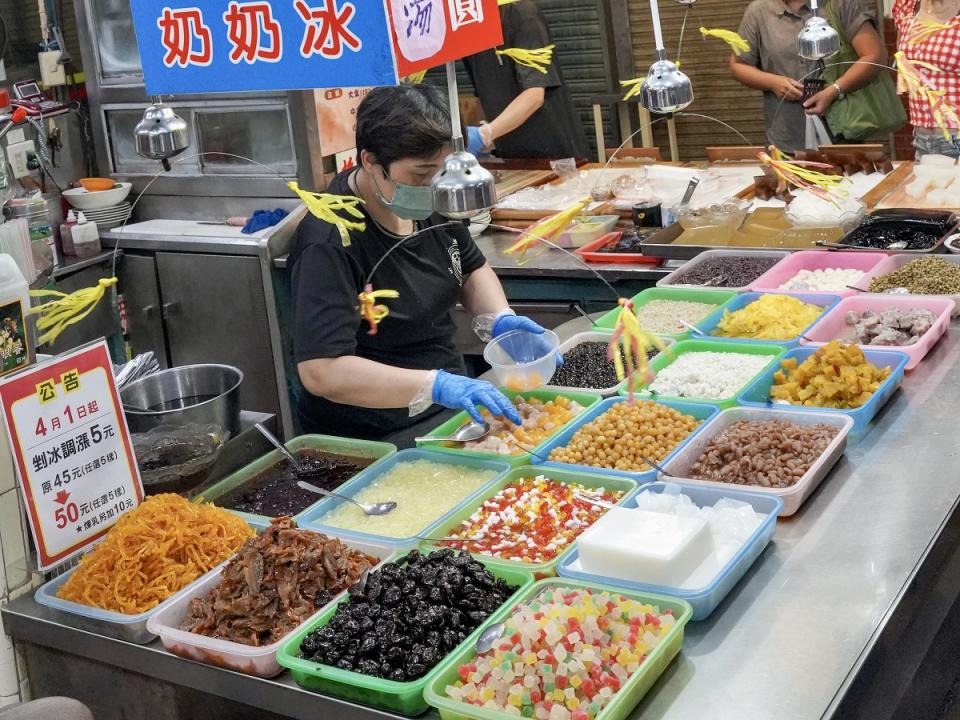 朴子第一市場裡的冰店，都是真材實料的好味道。（圖：嘉義縣文觀局提供）