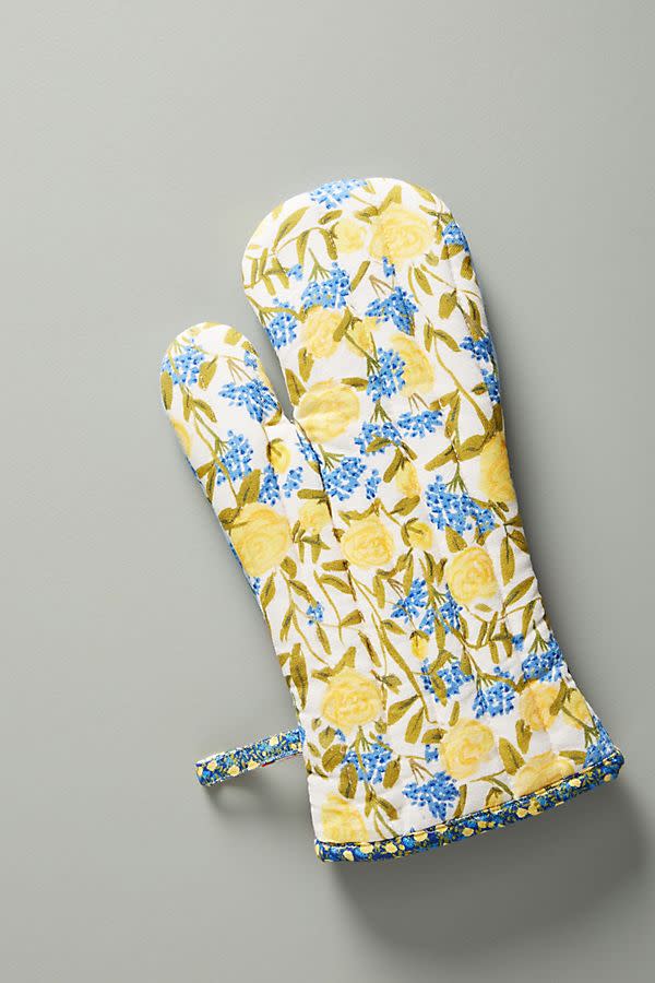 4) Jackie Diedam Dahlia Oven Mitt