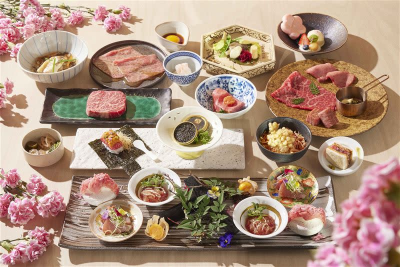 和牛47於5月12日至14日限時3天升級的「春馨套餐」。（圖／餐飲品牌業者提供）