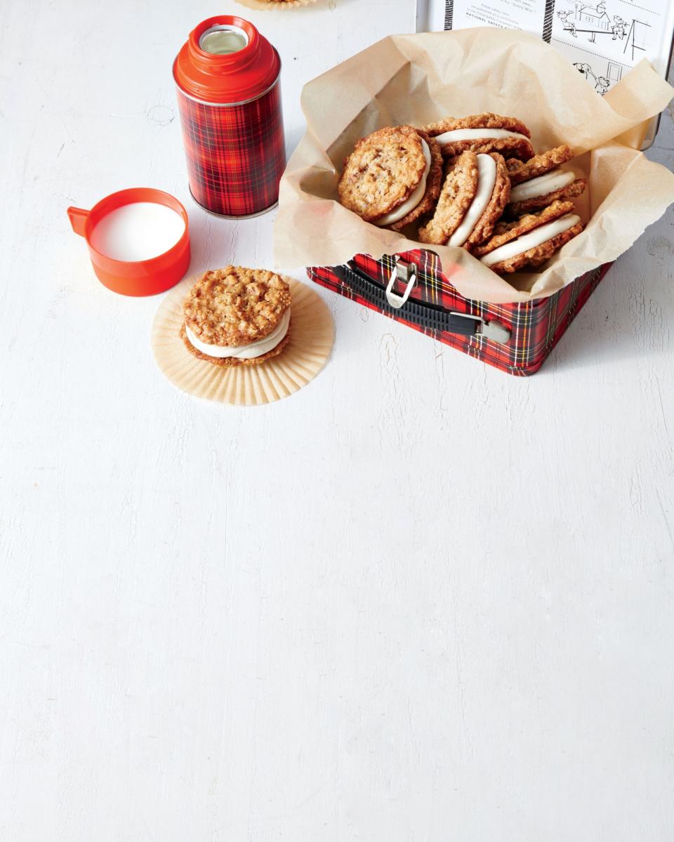 Oatmeal-Caramel Cream Pies