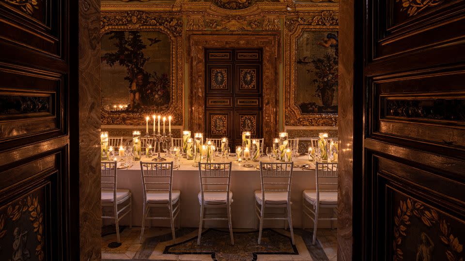 Candle-lit dinners are served in the stunning Mirrors Hall. - Mattia Aquila/Courtesy Palazzo Vilon