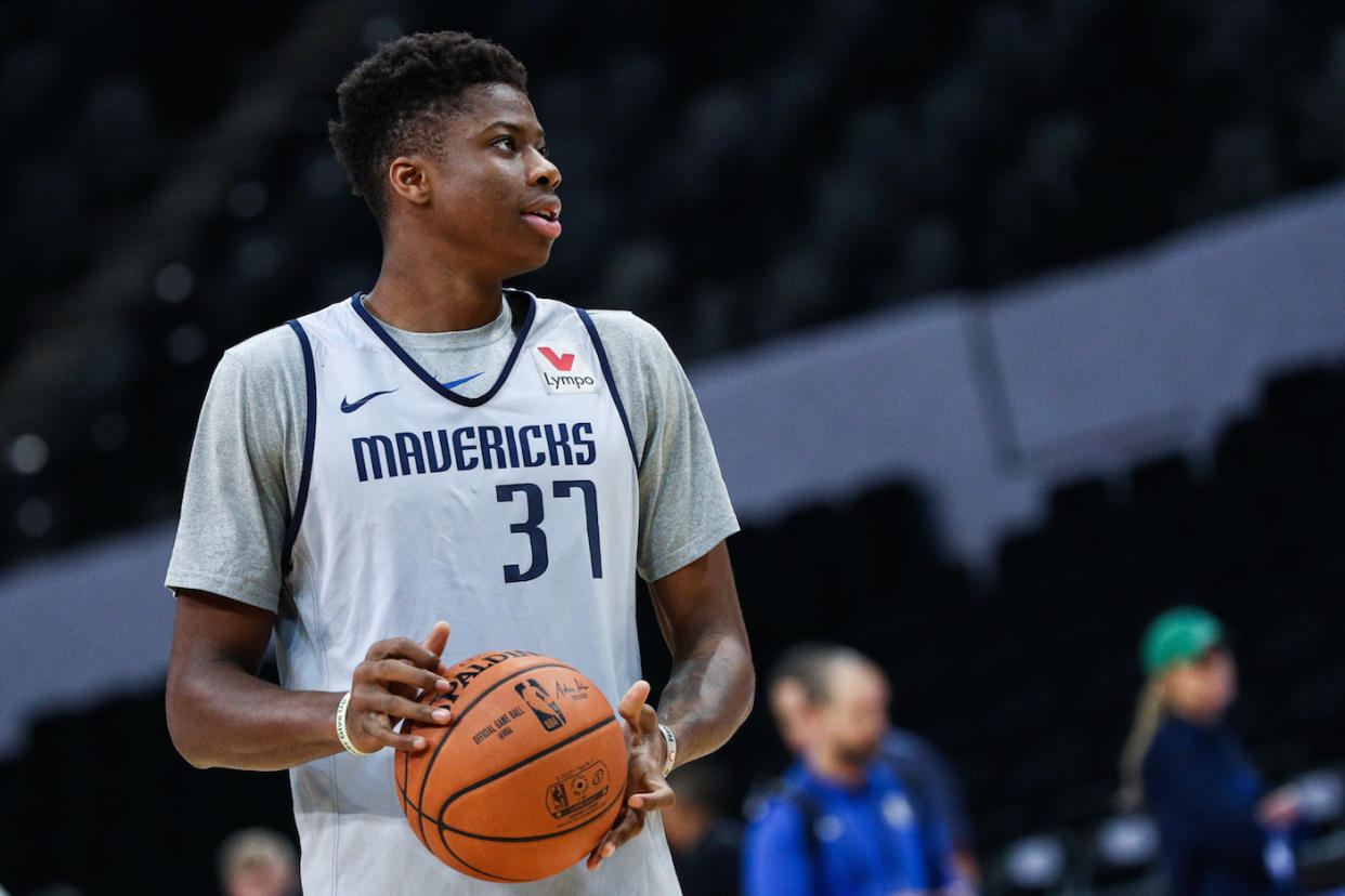 The Toronto Raptors will reportedly submit a claim for Kostas Antetokounmpo off waivers.  (Photo by Zhong Zhi/Getty Images)