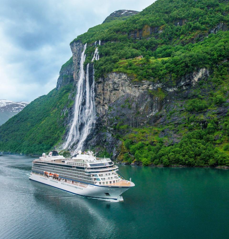 Viking which sails from Norway to Iceland via Svalbard