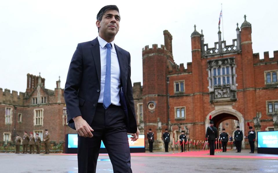 Rishi Sunak arrives at the Global Investment Summit at Hampton Court Palace