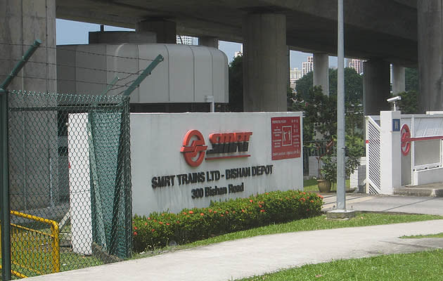 SMRT tightens its security following the graffiti incident on Wednesday. (Yahoo! photo/ Ion Danker)