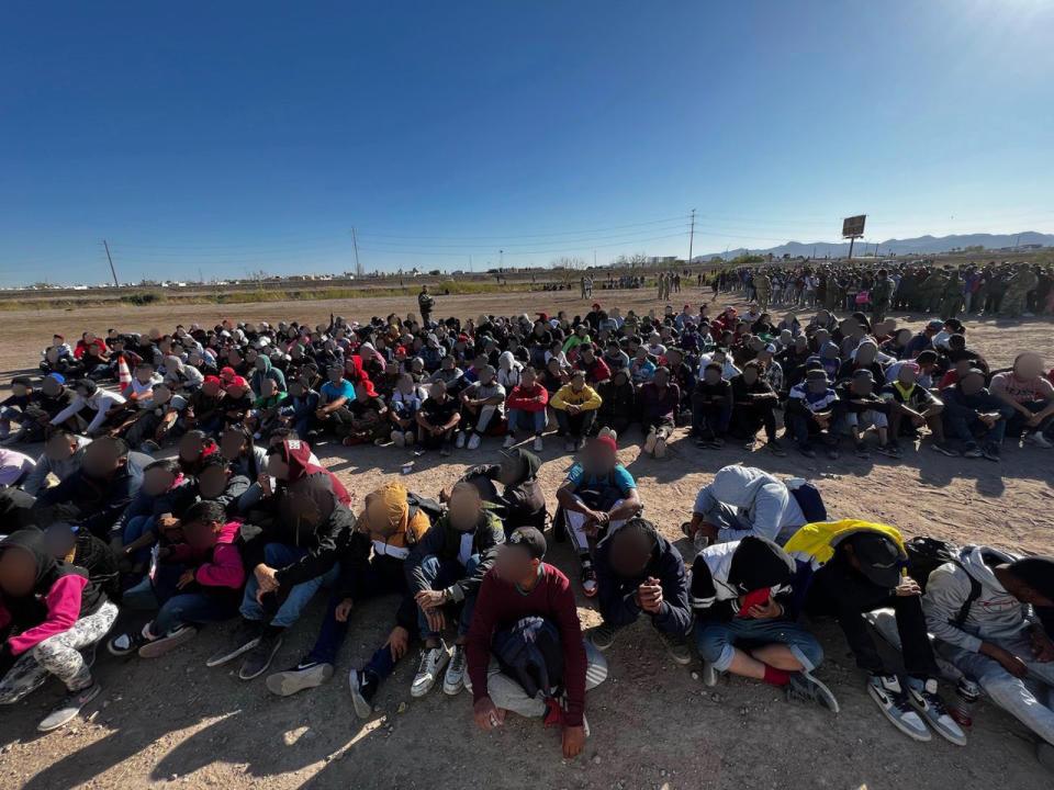 Over 1,000 migrants surrendered themselves to Border Patrol agents in El Paso, Texas. (@USBPChiefEPT via Twitter)