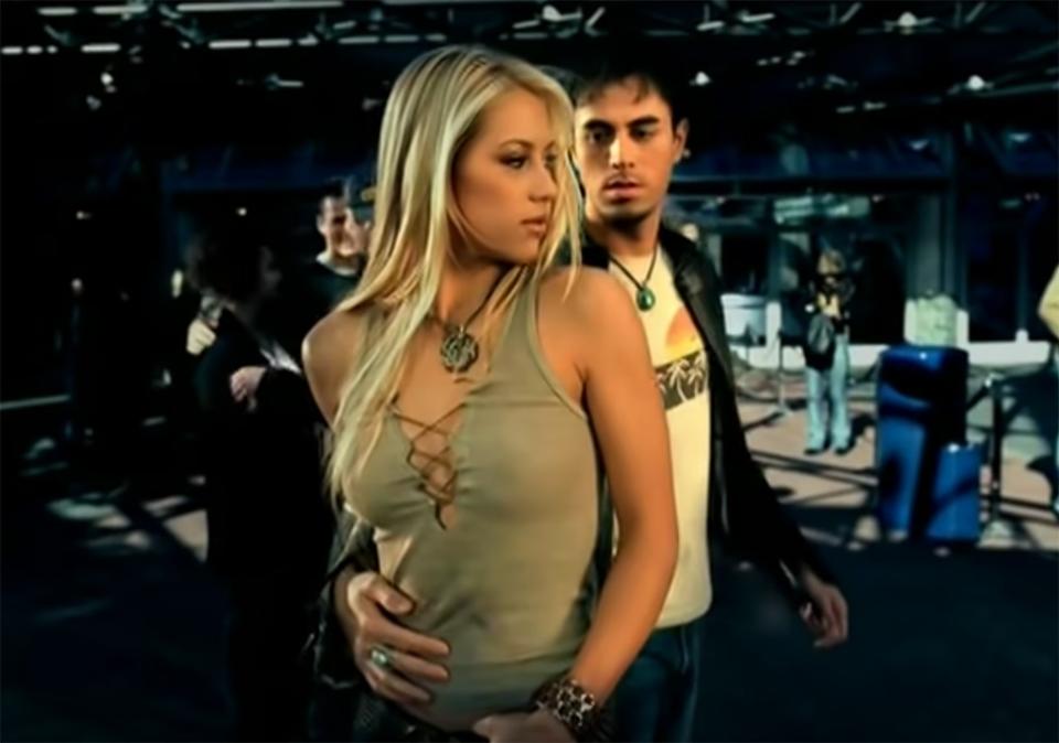 Enrique Iglesias, Anna Kournikova, Escape, Music Video