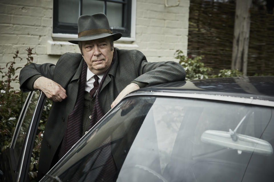 MAMMOTH SCREEN FORITVENDEAVOURVIIIFilm 3Pictured: ROGER ALLAM as DI Fred Thursday.This image is under copyright and may only be used in relation to ENDEAVOUR.Any further use must be agreed with the ITV Picture Desk.For further information please contact:Patrick.smith@itv.com 07909906963